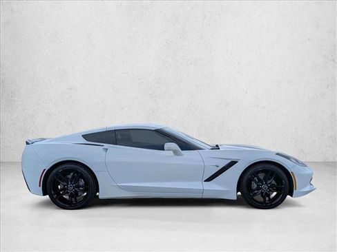 Used 2018 Chevrolet Corvette Stingray Coupe w/ 1LT RWD image 4