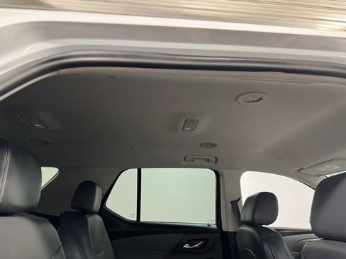 Used 2021 Chevrolet Traverse Premier image 69