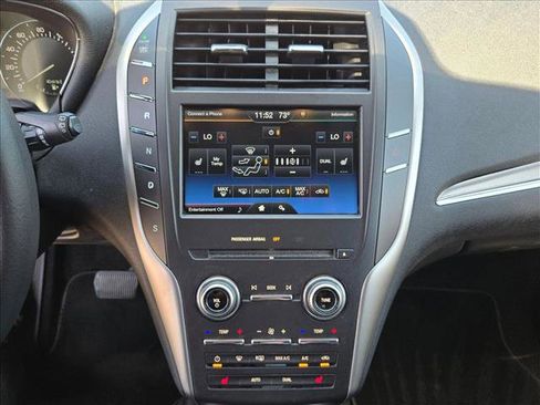 Used 2015 Lincoln MKC FWD image 9