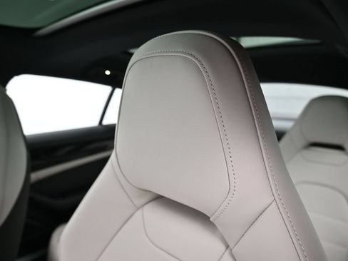 Used 2026 Porsche Panamera image 19