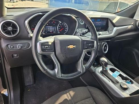 Used 2020 Chevrolet Blazer LT image 9