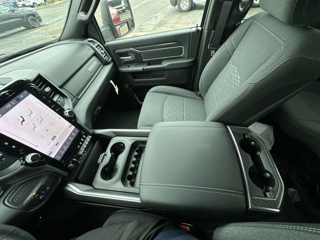 New 2026 RAM 3500 Big Horn AWD/4WD image 23