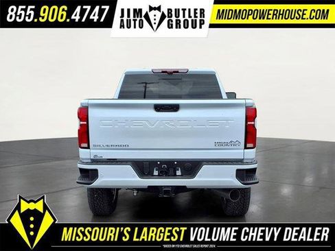 New 2026 Chevrolet Silverado 3500 High Country w/ High Country Premium Package AWD/4WD image 4