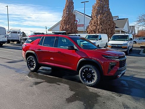 New 2026 Chevrolet Traverse Z71 w/ Enhanced Driving Package image 8