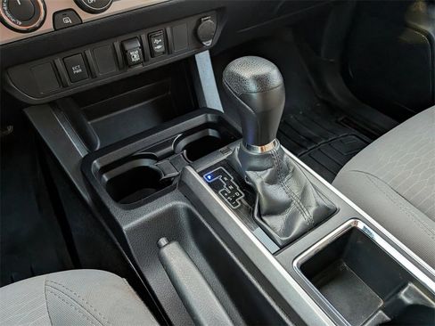 Used 2019 Toyota Tacoma SR5 image 24