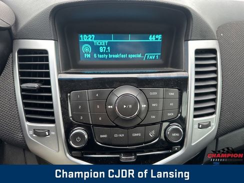 Used 2011 Chevrolet Cruze LT FWD image 19