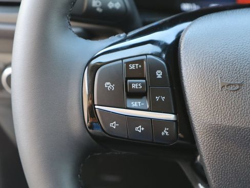 Used 2023 Ford Escape SE FWD image 12