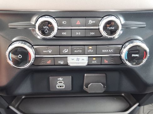 New 2026 Ford F150 XLT w/ Equipment Group 302A MID AWD/4WD image 15