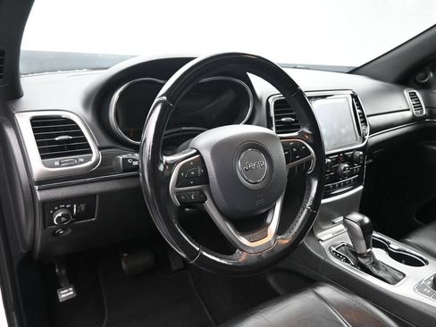 Used 2020 Jeep Grand Cherokee Limited AWD/4WD image 13