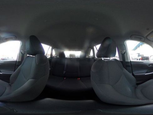 Used 2025 Toyota RAV4 LE image 41