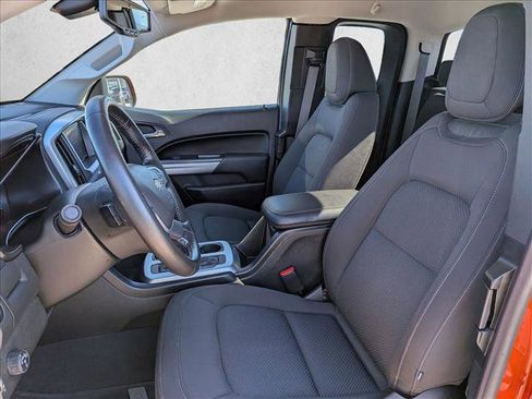 Used 2021 Chevrolet Colorado LT w/ LT Convenience Package image 11