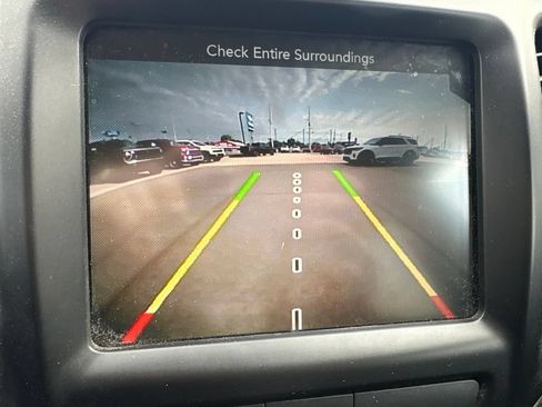 Used 2016 Jeep Cherokee Latitude w/ Comfort & Sound Group FWD image 14