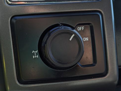 Used 2016 Ford F150 XLT image 30