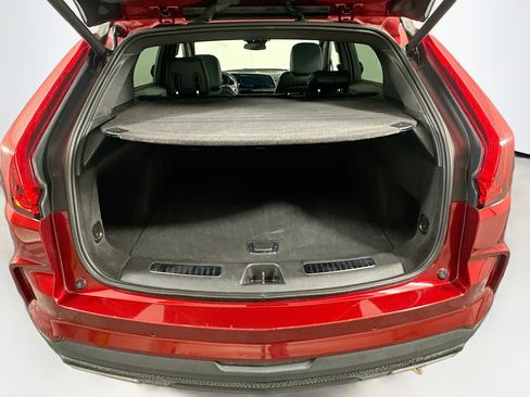 Used 2024 Cadillac XT4 Premium Luxury image 28