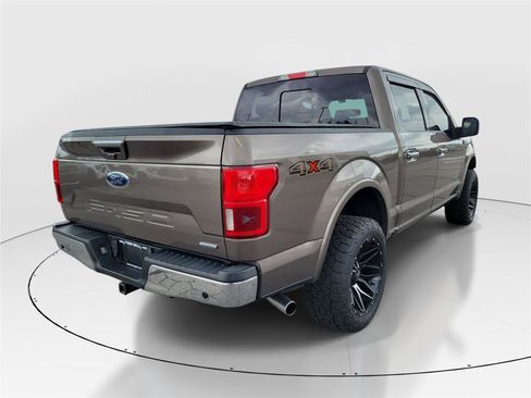Used 2018 Ford F150 Lariat w/ Equipment Group 502A Luxury AWD/4WD image 4