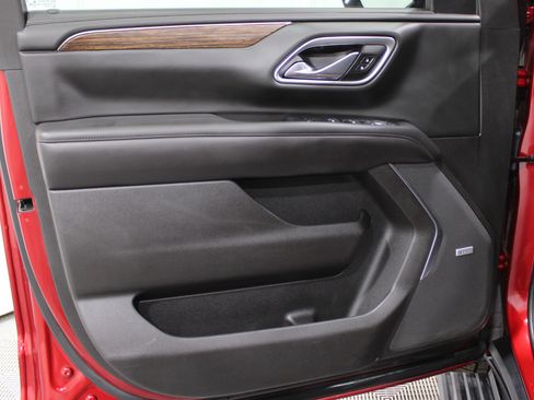 Used 2021 Chevrolet Tahoe High Country w/ Premium Package image 6