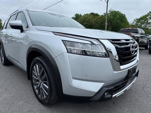 Used 2022 Nissan Pathfinder SL w/ SL Premium Package AWD/4WD image 18