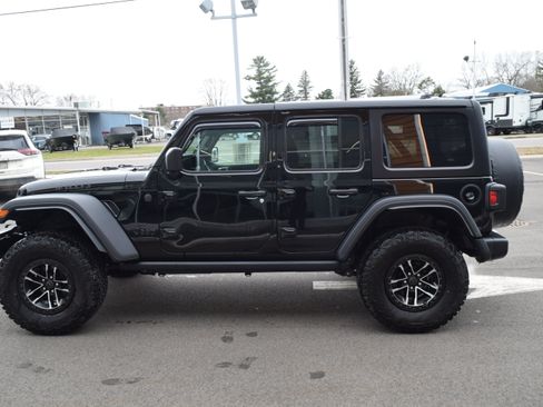 Used 2026 Jeep Wrangler Unlimited Sport AWD/4WD image 3