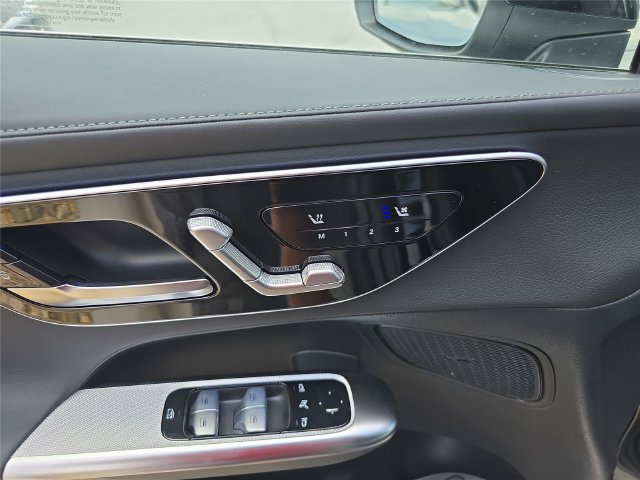 New 2026 Mercedes-Benz GLC 300 4MATIC image 19