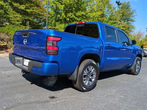 Used 2024 Nissan Frontier SL w/ Technology Package image 4