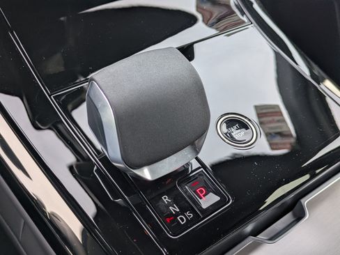 New 2026 Land Rover Range Rover Sport Dynamic SE image 16