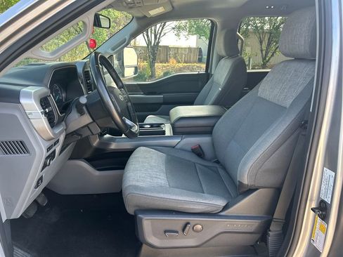 Used 2022 Ford F150 XLT w/ Equipment Group 302A High image 11