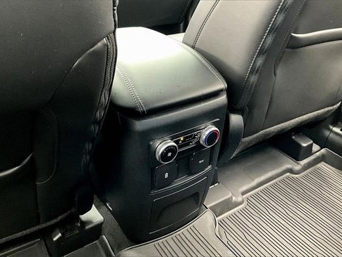 Used 2023 Ford Explorer XLT w/ Equipment Group 202A image 34