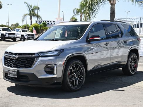Used 2023 Chevrolet Traverse Premier w/ Redline Edition FWD image 9