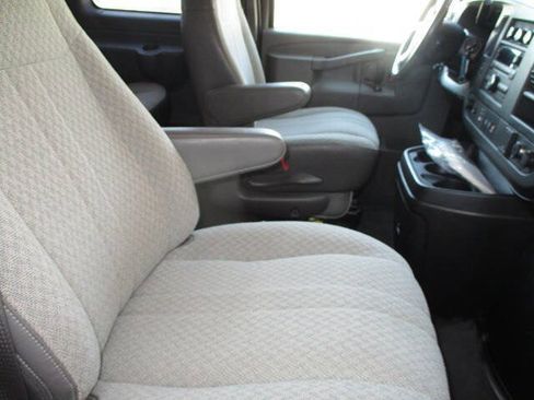 Used 2016 Chevrolet Express 2500 LS RWD image 15