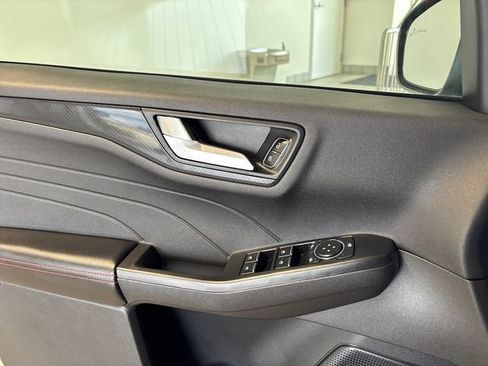 Used 2023 Ford Escape ST-Line w/ Tech Pack #1 AWD/4WD image 16