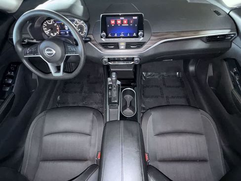 Used 2023 Nissan Altima 2.5 SV FWD image 24