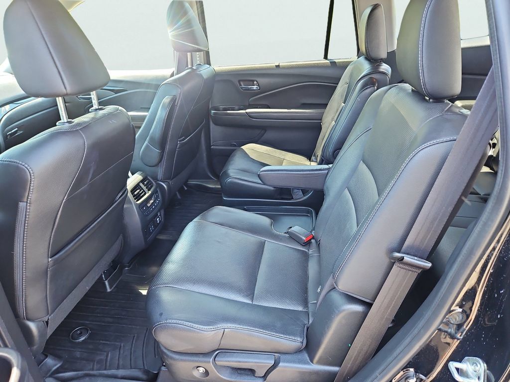 Certified 2022 Honda Pilot Elite image 37