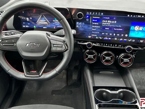 Certified 2025 Chevrolet Blazer EV RS image 17