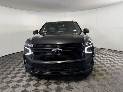 Used 2024 Chevrolet Suburban RST w/ Luxury Package AWD/4WD image 5