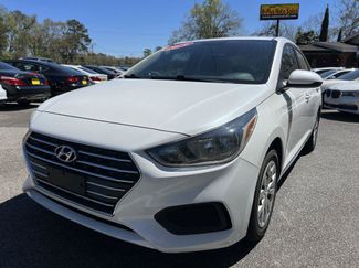 Used 2019 Hyundai Accent SE image 1