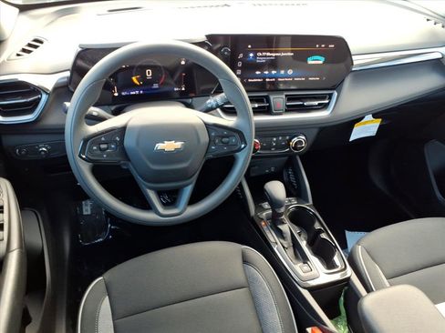 New 2026 Chevrolet TrailBlazer LS image 7