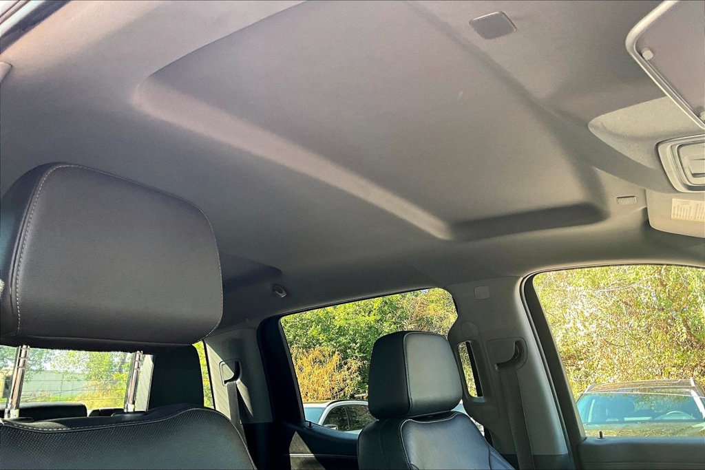 Used 2021 GMC Sierra 1500 SLT w/ LPO, GMC Protection Package AWD/4WD image 21