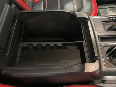 Used 2019 Ford F150 Lariat w/ Equipment Group 502A Luxury AWD/4WD image 8