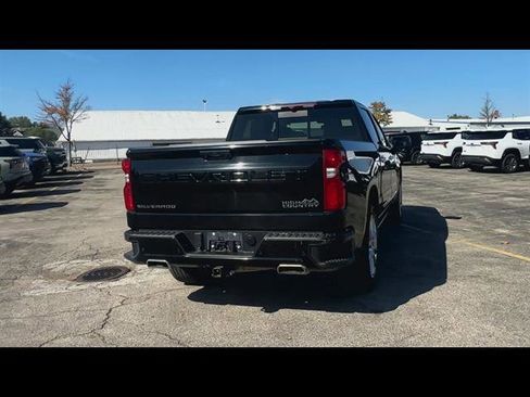 Used 2022 Chevrolet Silverado 1500 High Country w/ High Country Premium Package image 32
