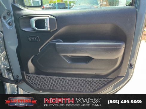 Used 2025 Jeep Wrangler Unlimited Rubicon 4xe w/ Safety Group AWD/4WD image 26