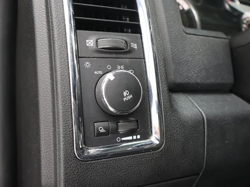 Used 2016 RAM 3500 Laramie AWD/4WD image 44