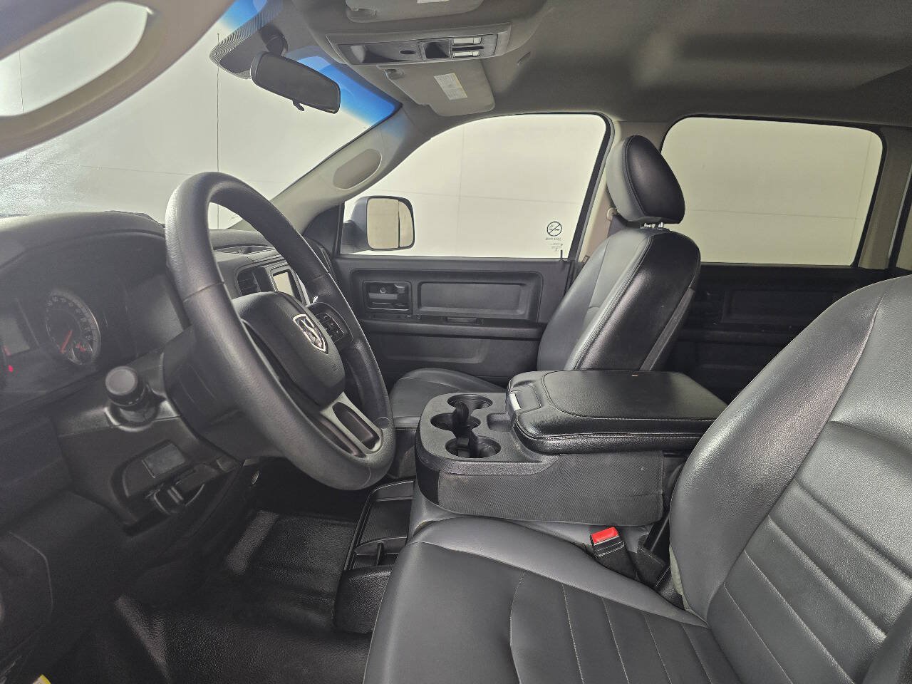 Used 2022 RAM 1500 Tradesman w/ Chrome Appearance Group AWD/4WD image 12