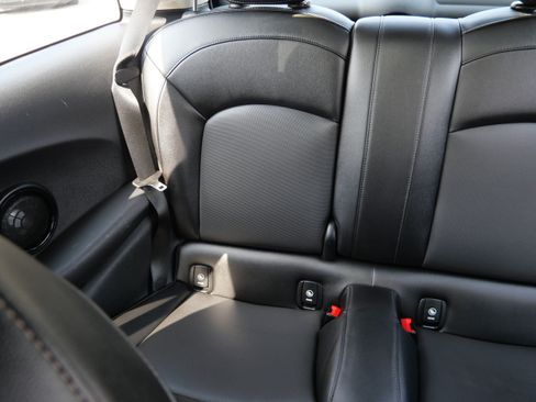Used 2016 MINI Cooper S FWD image 12