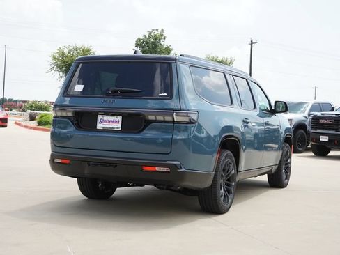 New 2026 Jeep Grand Wagoneer L Summit w/ Premium Group III AWD/4WD image 9
