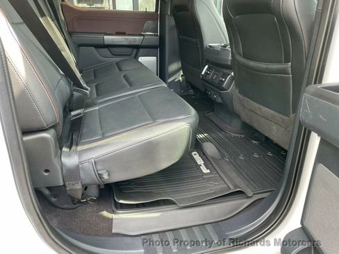 Used 2022 Ford F150 Lariat w/ Equipment Group 502A High image 19