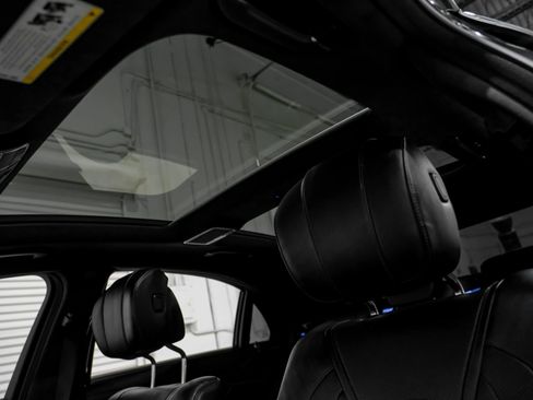 Used 2015 Mercedes-Benz S 63 AMG 4MATIC Sedan image 26