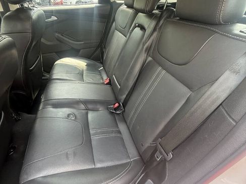 Used 2014 Ford Focus Titanium FWD image 17