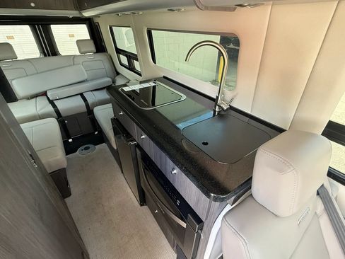 Used 2022 Mercedes-Benz Sprinter 3500 w/ Parking Package image 39