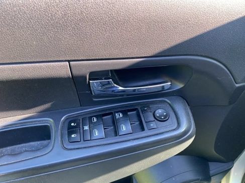 Used 2010 Jeep Liberty Sport w/ Popular Equipment Group AWD/4WD image 17
