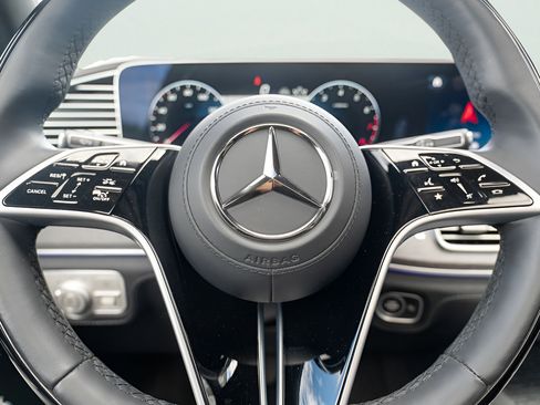 Certified 2024 Mercedes-Benz GLE 450 4MATIC image 13